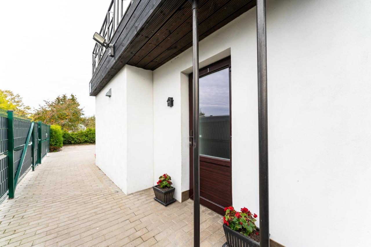 Family Garden With Free Private Parking & Playground * Riga