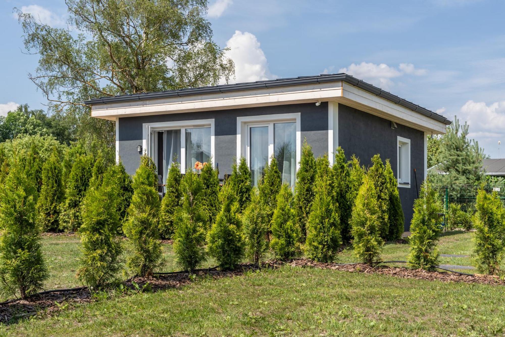 Family Garden With Free Private Parking & Playground Appartement *